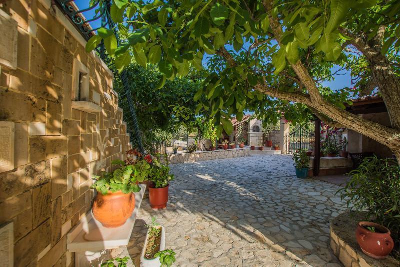 Porto Giardino Apartments Psarou  Exterior photo