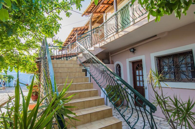 Porto Giardino Apartments Psarou  Exterior photo